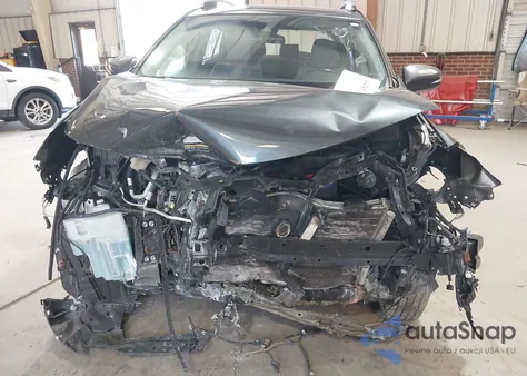 2017 Toyota Rav4 Xle z USA, uszkodzony, nr VIN JTMWFREV8HD102605